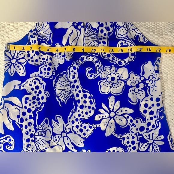 LILLY PULITZER‎ Royal blue Rogan 100% Silk Seahorse print studded top size S. - Picture 10 of 11